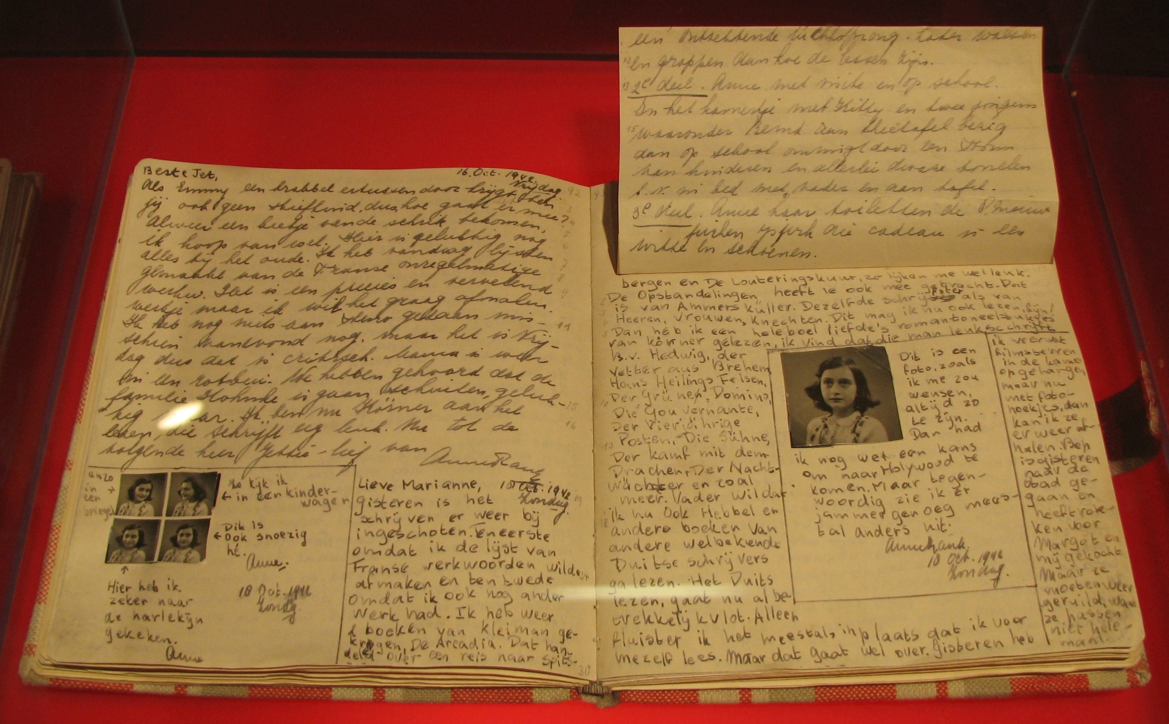 Anne_Frank_Diary_at_Anne_Frank_Museum_in_Berlin-pages-92-93