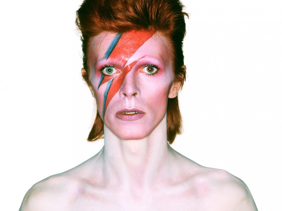 b21261aladdinsane-cropped-975x731