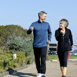 Boomer couple jogging