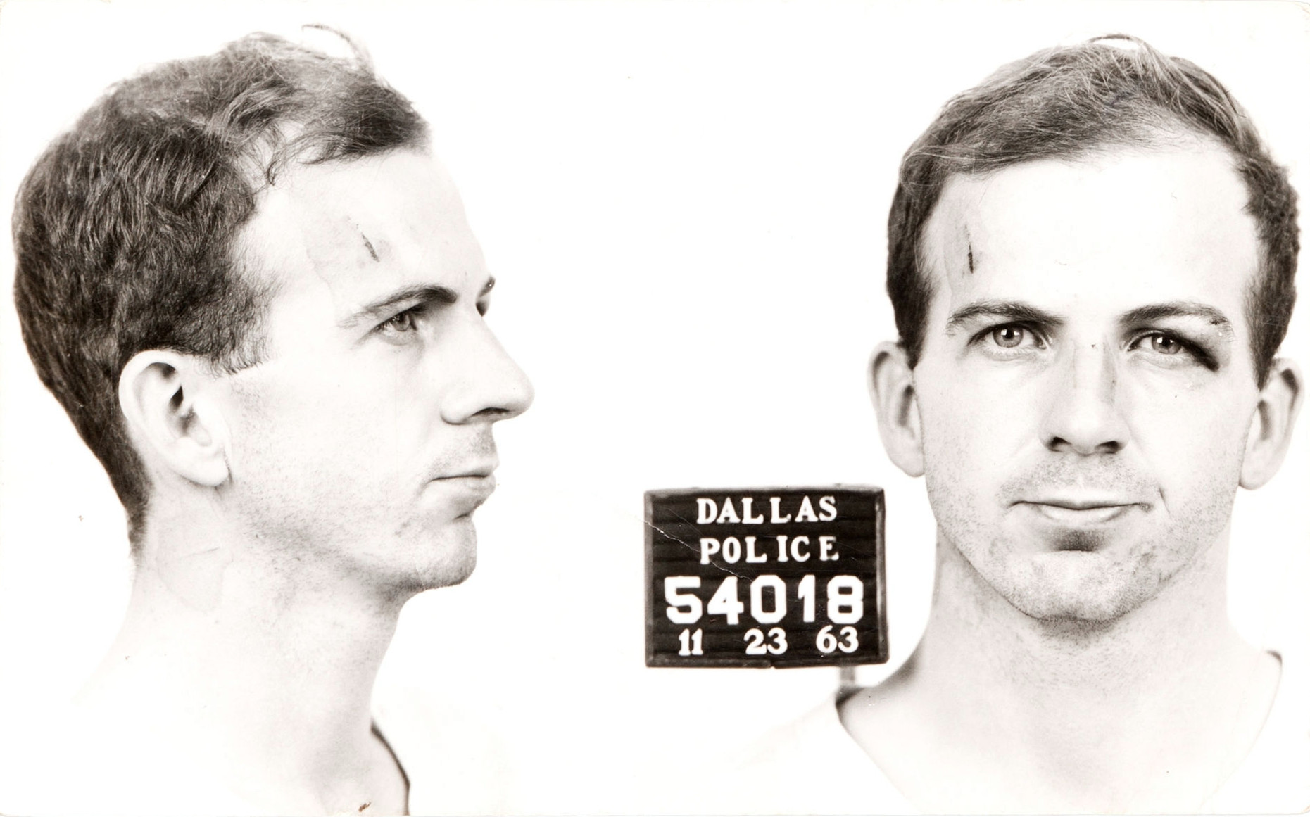 Lee_Harvey_Oswald_arrest_card_1963