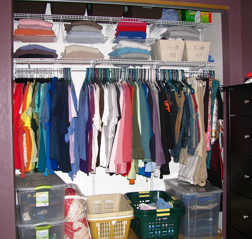 How to Keep Clothes Smelling Fresh in Storage