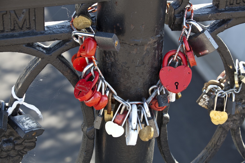 Grannies- TranSiberia-Love Locks