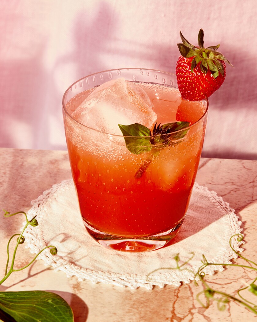 StrawberryBasilMojito2_1000.jpg