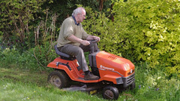 dad mow lawn
