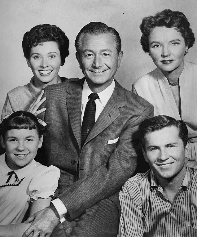 Father_Knows_Best_cast_photo_1962