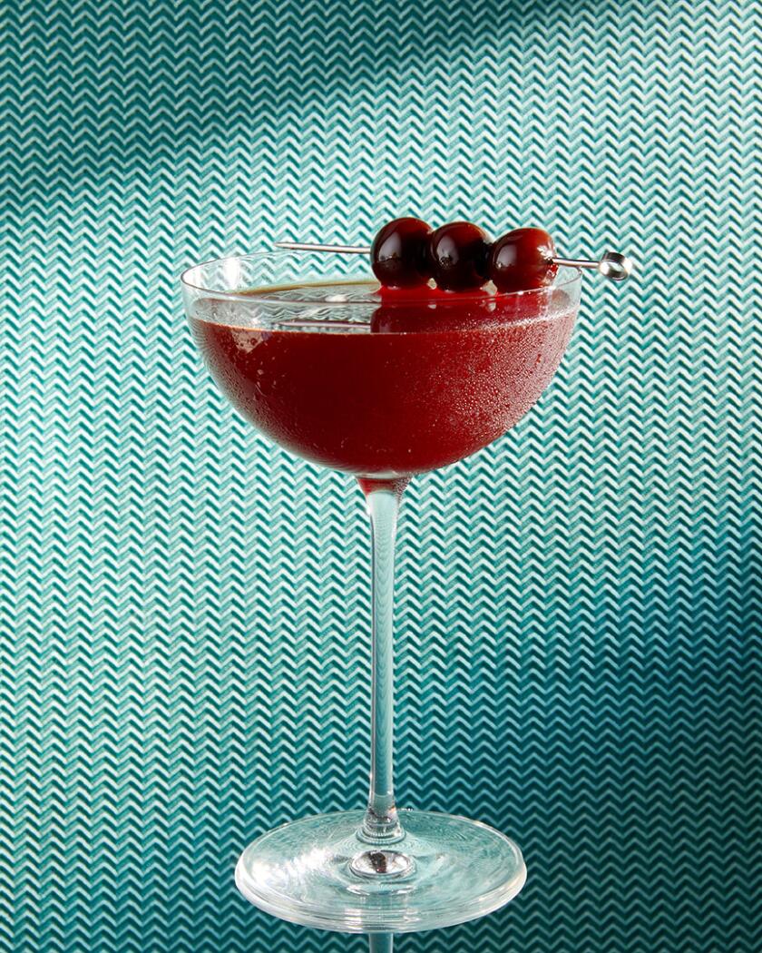 Crimson-Cocktails-Buena-Onda_1423_72dpi.jpg