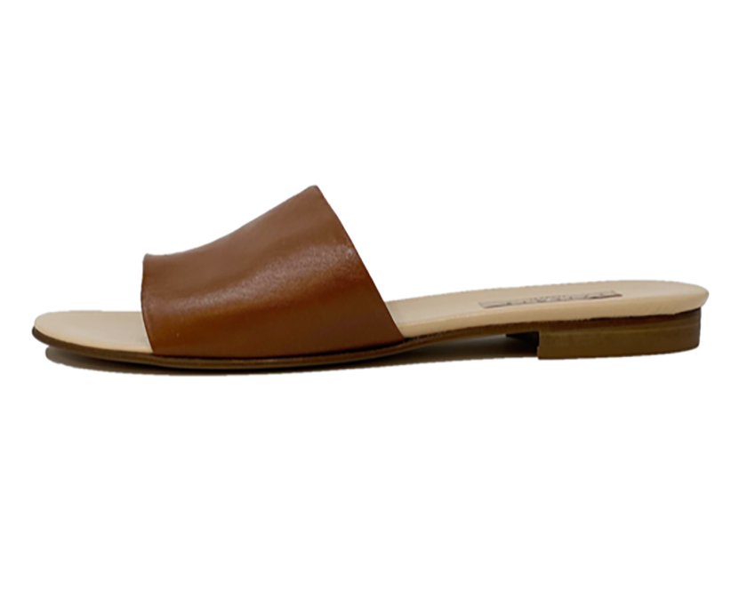 Kahmune afua kumasi leather 1.png