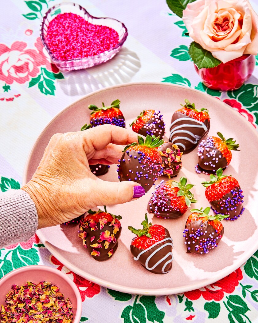 mary-lagier-the-ethel-valentines-chocolate-covered-strawberries-2_1500.jpg