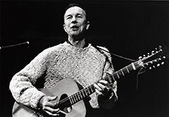 240-pete-seeger-dead-94-legacy