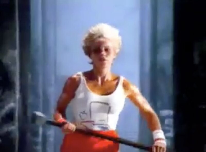 Apple-Computer-Runner-1984-Super-Bowl-Ad