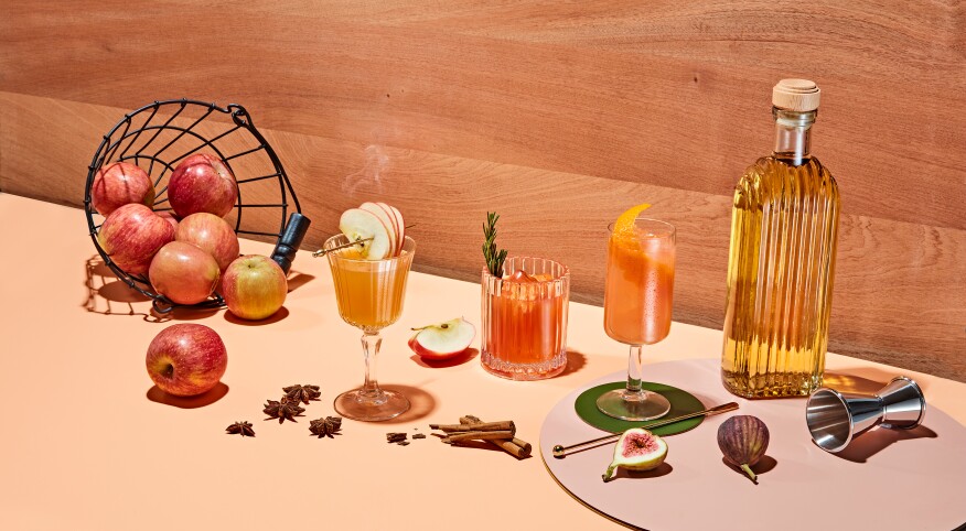 photo of apple cocktails and some ingredients 