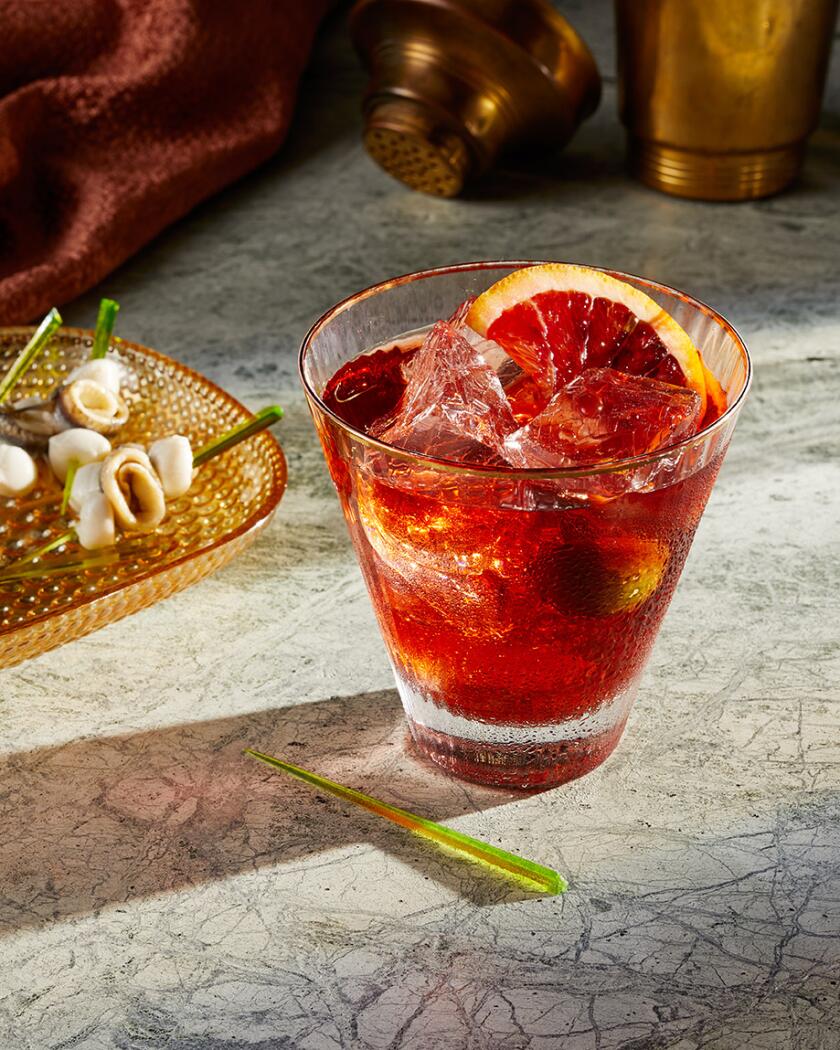 Crimson-Cocktails-Marianito_1235_72dpi.jpg