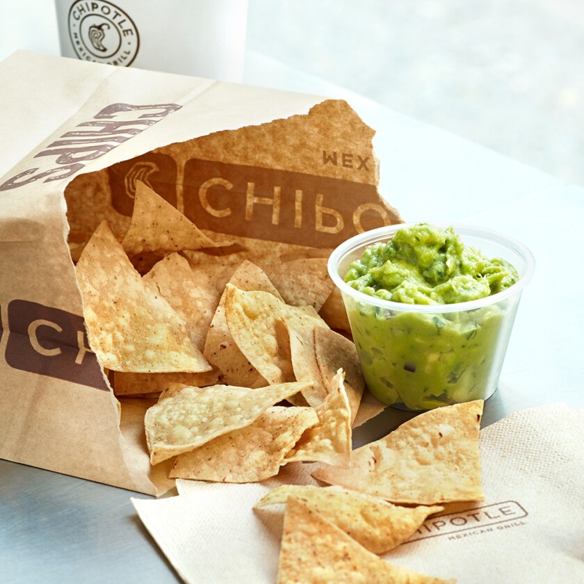 chipolte_Chips&Guacamole_2_3000.jpg