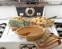 240-thanksgiving-meal-pumpkin-pie-plane-traveling