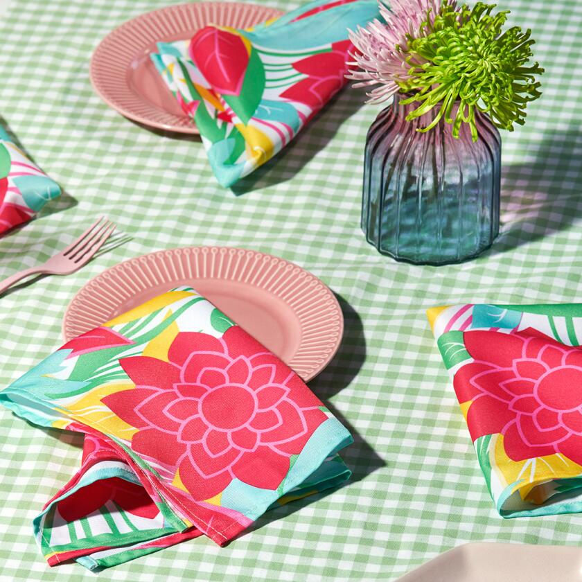 Various items from the Relax and Radiate Girlfriend Crate Spring 2022