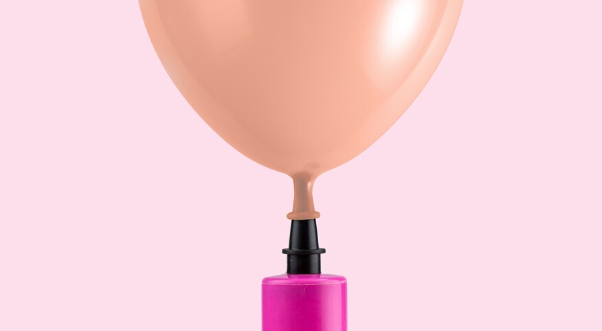 illustration of balloon pump filling in beige balloon