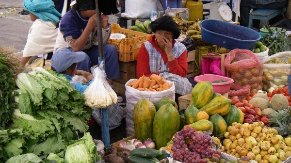 Open-air mercado in Ecuador