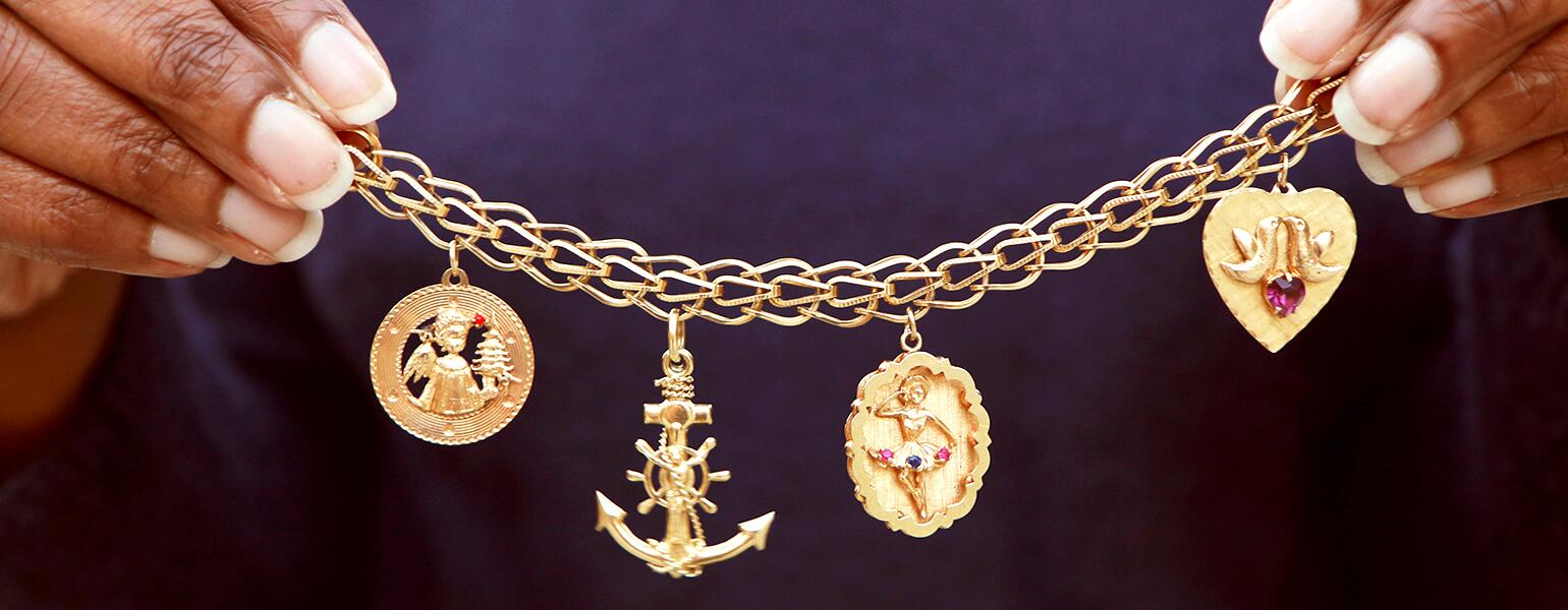 Charm_1540B