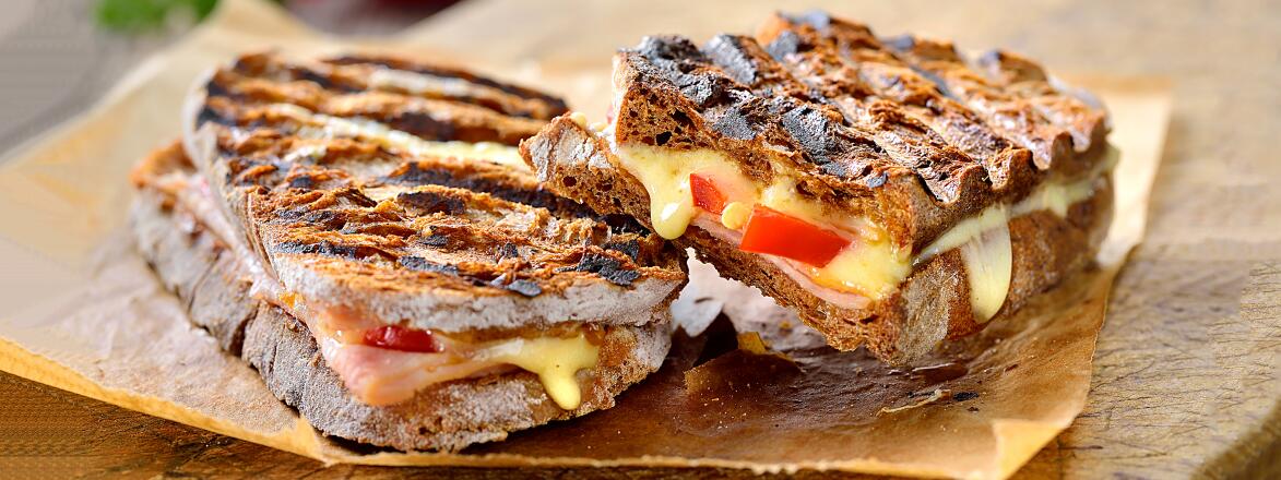 Grilled sandwich with turkey and brie