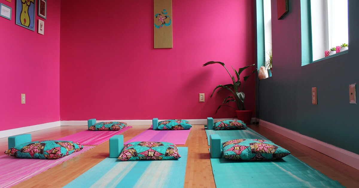 Black Yogis Are Offering Alternatives To D.C.'s Largely White Yoga  Community