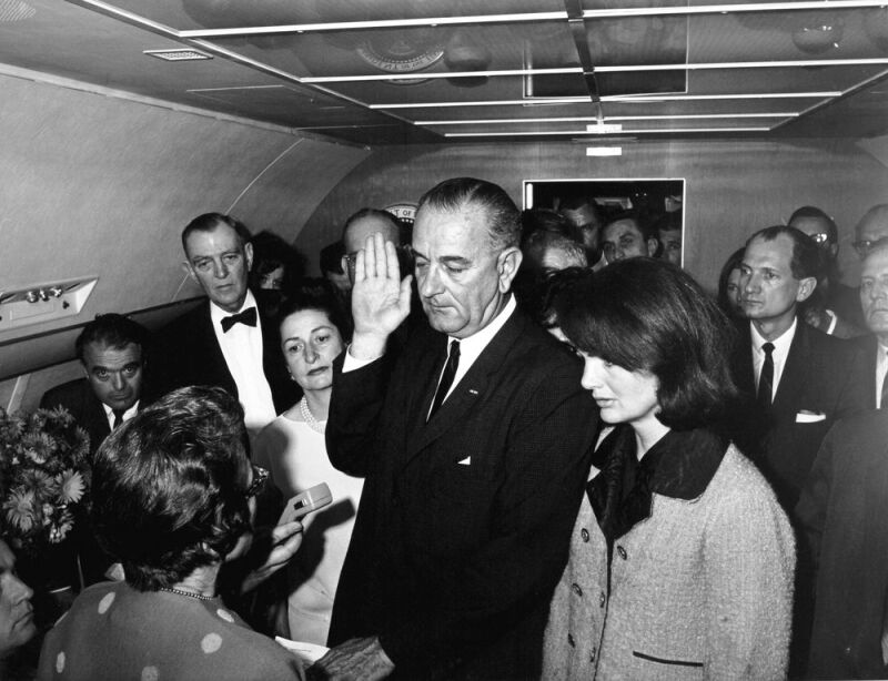 LBJ-swearing-in