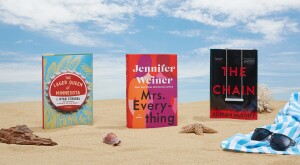 3 summer books on sandy beach The Lager Queen of Minnesota, Mrs. Everything and The Chain