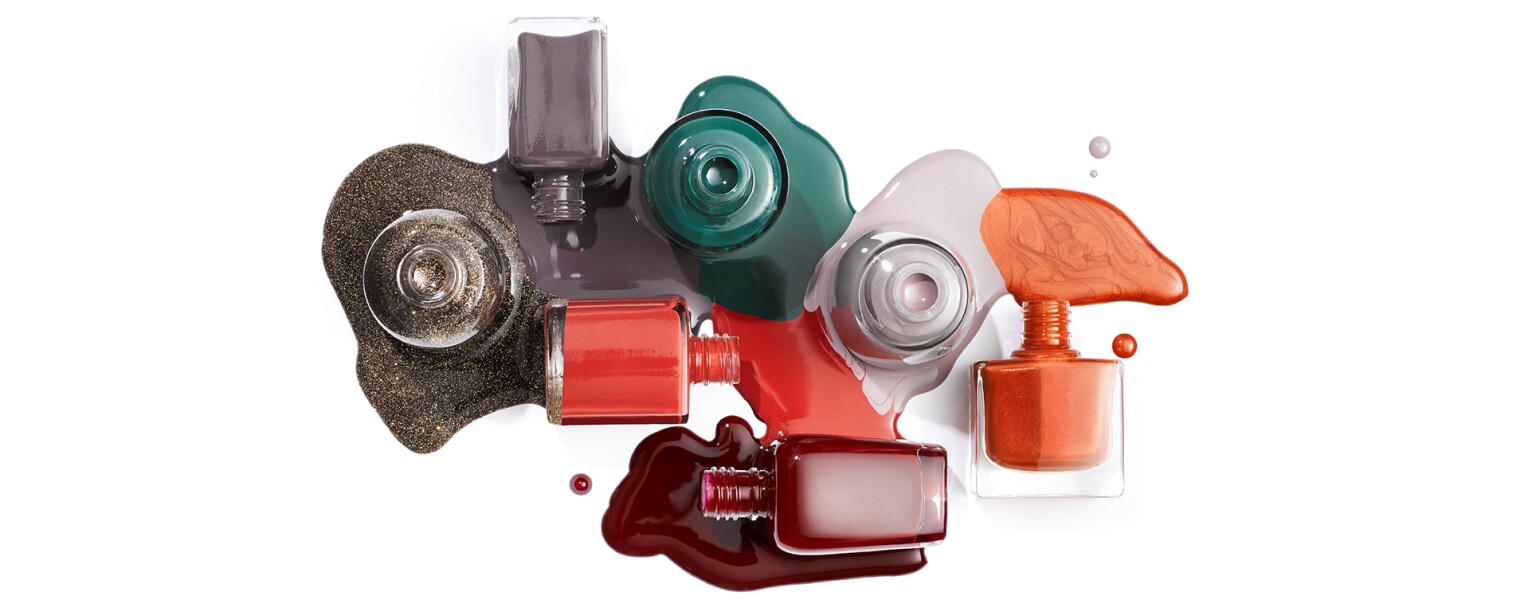 NailPolish_spilled_white_background_TLP-CLBE-2020_1540