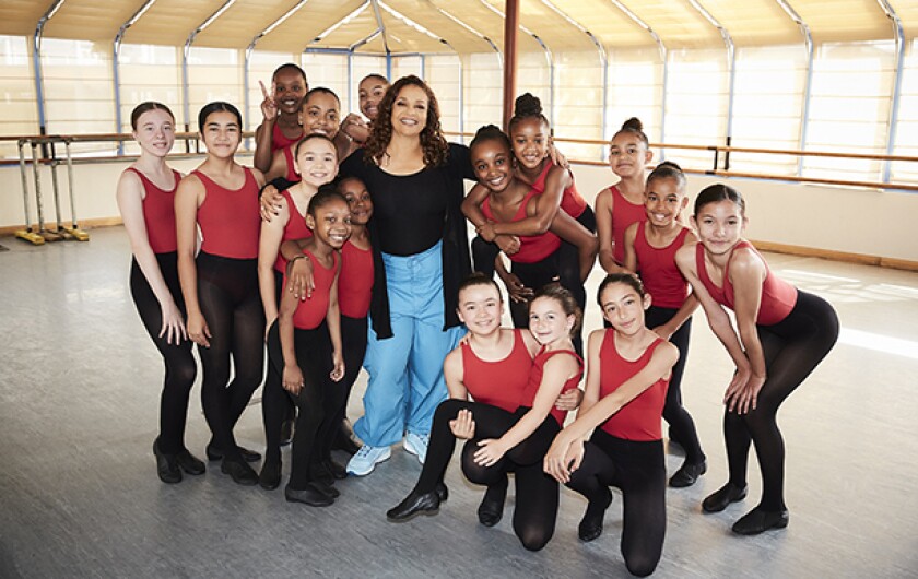 Debbie_Allen_with_dance_students_BTS 3_043R2_612.jpg