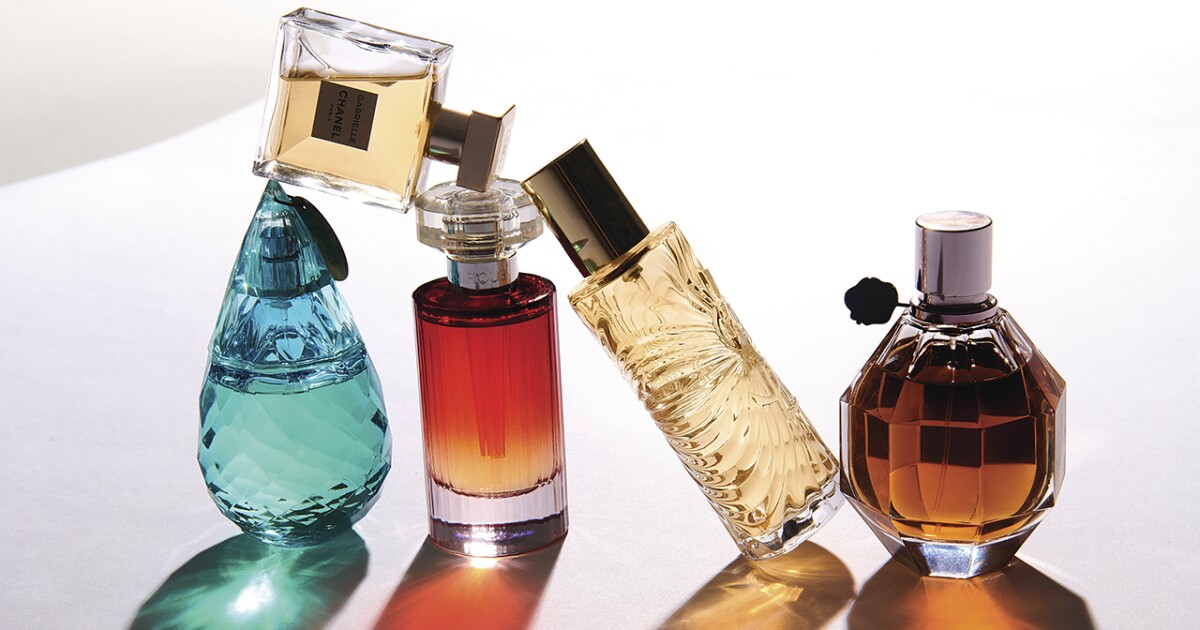The Art of Perfume: Beautiful Perfume Bottles - Love Happens Mag