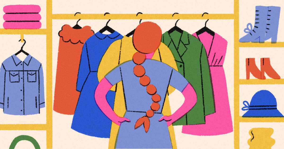How Many Clothes Should a Woman Have in Her Wardrobe?
