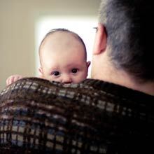 220-grey-hair-dad-baby-peeking-over-shoulder