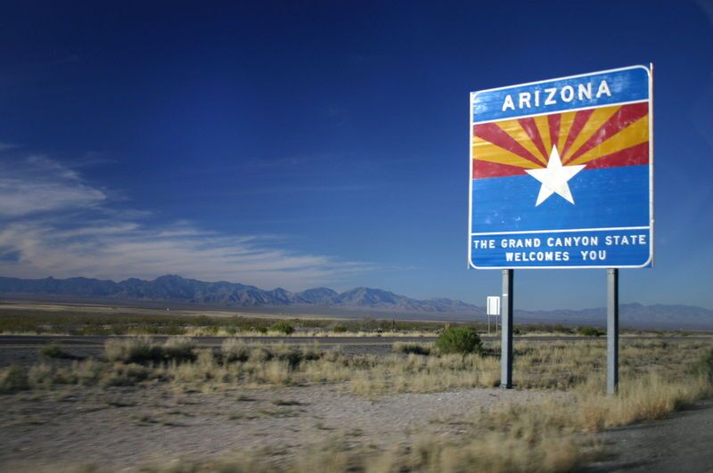 800px-Entering_Arizona_on_I-10_Westbound