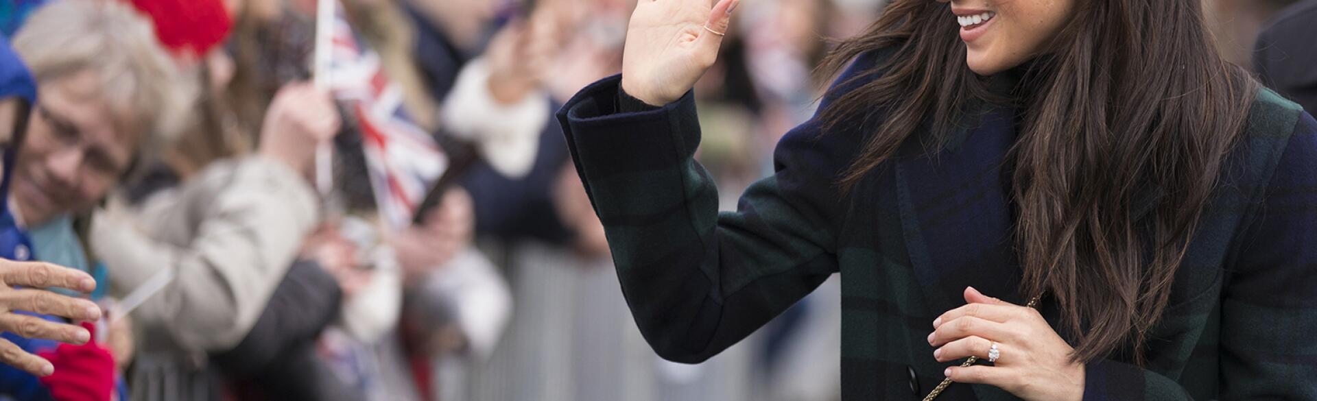 photo of Megan Markle greeting people in edinburgh scotland