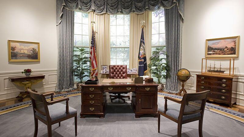 Oval Office Replica