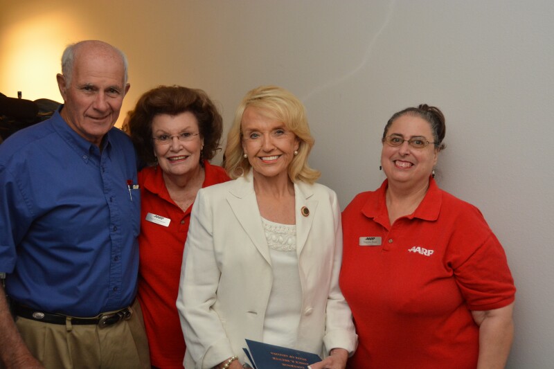 AZ-Gov Brewer with Volunteers