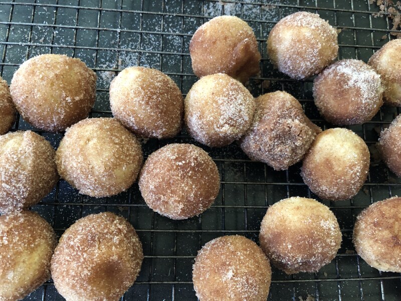 Vegan Cinnamon Muffin Doughnut Holes