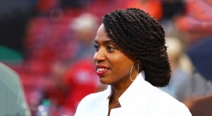 Healing_the_emotional_fallout_From_hair_loss_photo_of_Rep_Ayanna_Pressley_GettyImages-1032996936_1540