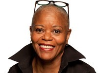 lynda-flowers-headshot.jpg