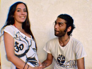 Pregnant Nicole with husband Adam