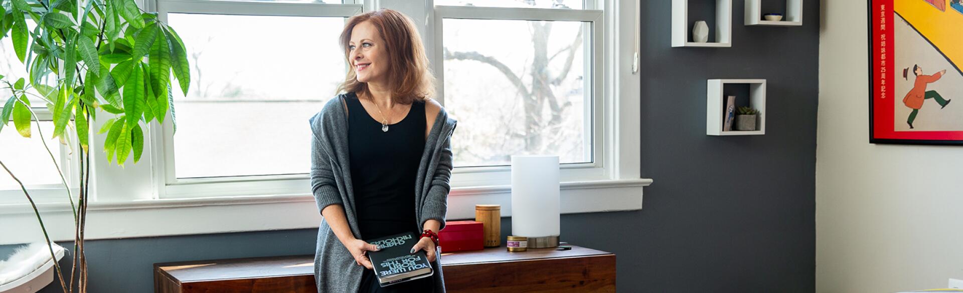 Dressing_Like_my_mom_wearing_Eileen_Fisher_032Z6792R-1_1800.jpg