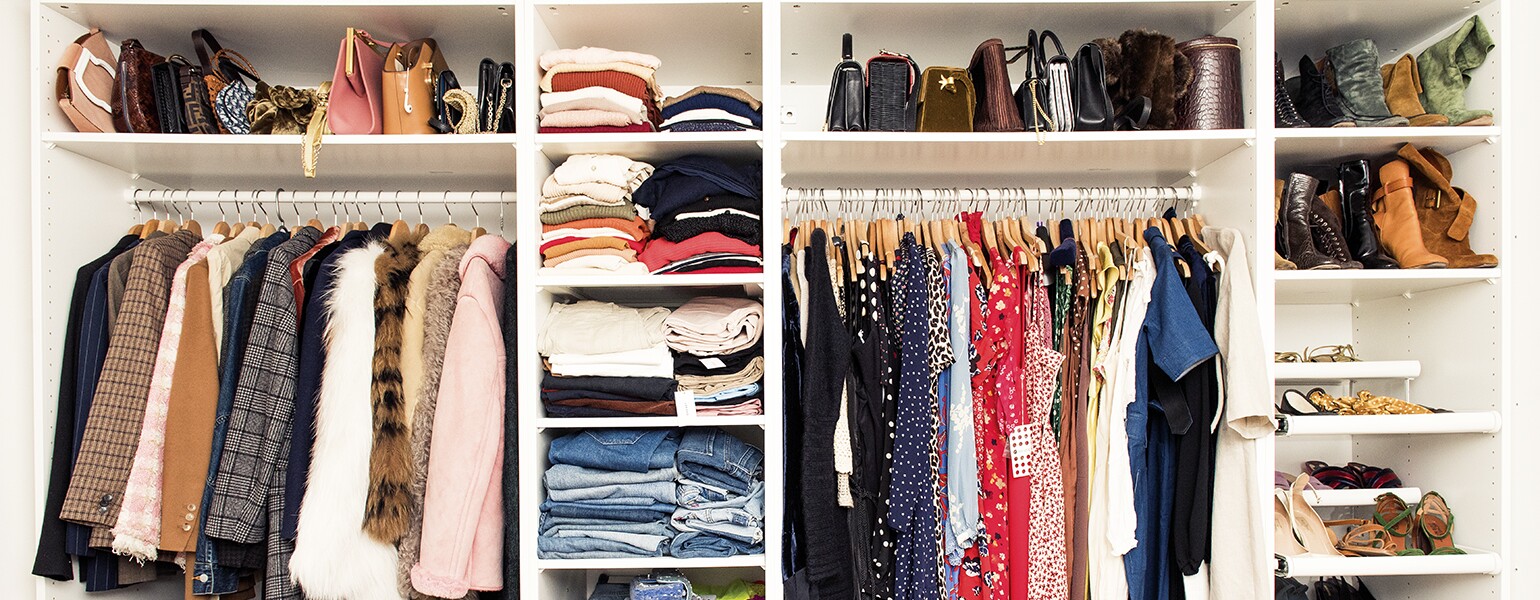 photo_of_well_organized_closet_TRU2403853_1540