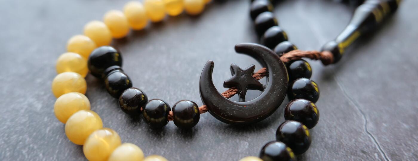 image_of_rosary_GettyImages-1214249480_1800