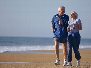 wp_heart_walking_pd_elderly_exercise_070428_mn