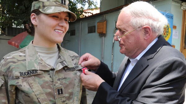 Sen. Levin awards the Bronze Star to Cpt. Kelly Buckner of Saginaw.