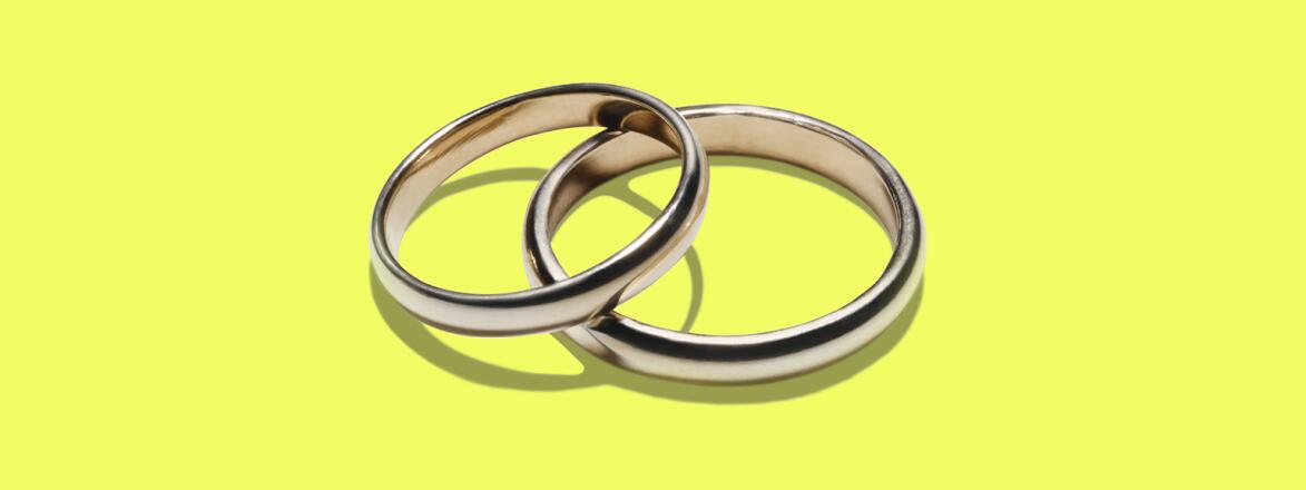 An image of two wedding rings.